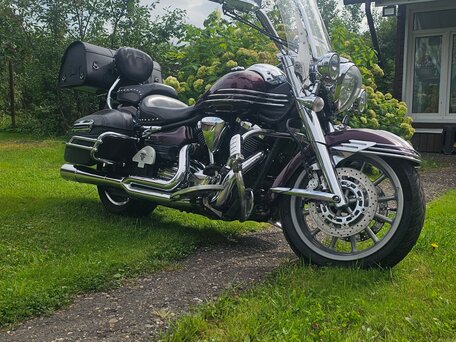 2008 Yamaha XV 1900, красный, 1100000 рублей, вид 3