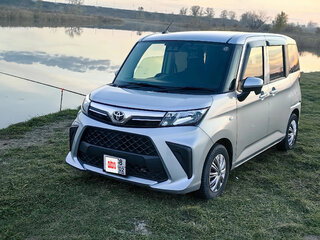 2021 Toyota Roomy I Рестайлинг, серебристый, 1150000 рублей, вид 1