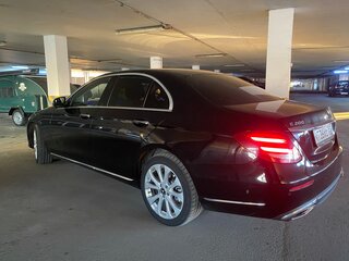 2019 Mercedes-Benz E-Класс 200 V (W213, S213, C238), чёрный, 2250000 рублей, вид 2