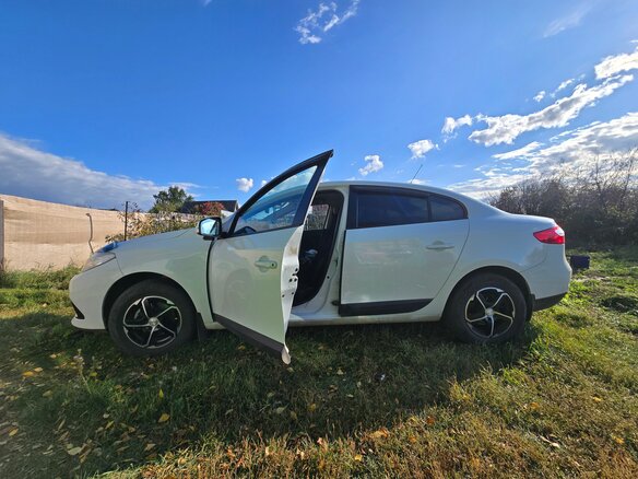 2014 Renault Fluence I Рестайлинг, белый, 850000 рублей - вид 6