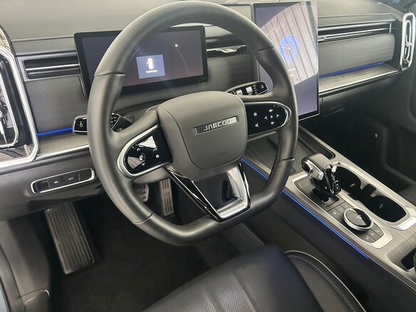 2024 Jaecoo J7 I, серый, 2050000 рублей - вид 15
