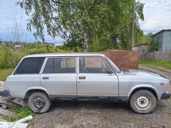 2011 Lada (ВАЗ) 2104, серебристый, 200000 рублей - вид 2