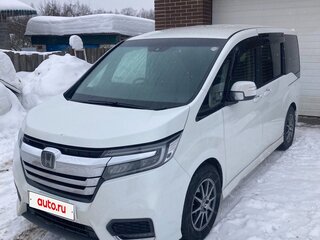 2020 Honda Stepwgn Spada V Рестайлинг, белый, 1900000 рублей, вид 1