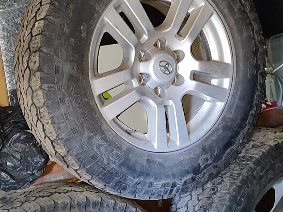 2001 Toyota Sequoia I, серый, 1600000 рублей - вид 14