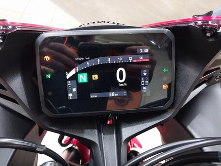 2024 Honda CBR 650R, красный, 1299000 рублей, вид 5
