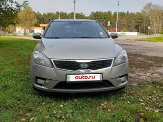 2010 Kia Ceed I Рестайлинг, серебристый, 610000 рублей, вид 4