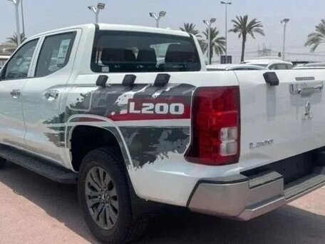 2026 Mitsubishi L200 VI, белый, 4330000 рублей, вид 4