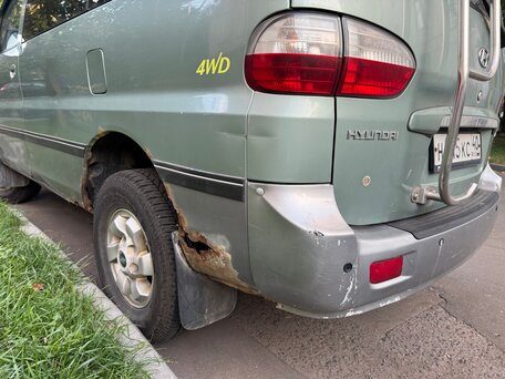 2006 Hyundai H-1 I Рестайлинг, зелёный, 680000 рублей, вид 3