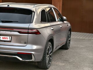 2025 Geely Monjaro (Xingyue L) I Рестайлинг 2 (China Market), серый, 3999999 рублей, вид 3