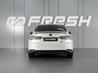2021 Toyota Camry VIII (XV70) Рестайлинг, белый, 2880000 рублей, вид 4