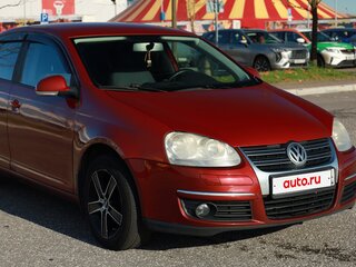 2008 Volkswagen Jetta V, красный, 450000 рублей, вид 3