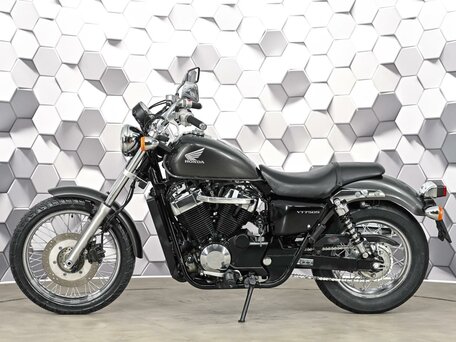 2011 Honda VT 750, серый, 677000 рублей, вид 4
