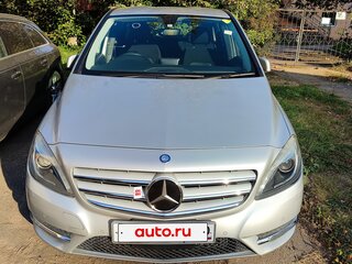 2014 Mercedes-Benz B-Класс 180 II (W246), серебристый, 1240000 рублей, вид 1