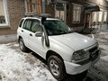 1998 Suzuki Escudo II, белый, 680000 рублей
