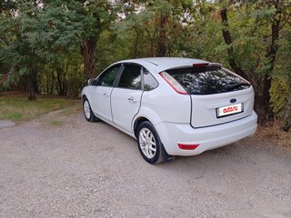 2011 Ford Focus II Рестайлинг, белый, 607000 рублей, вид 4