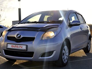2009 Toyota Vitz II (XP90), серебристый, 820000 рублей, вид 4