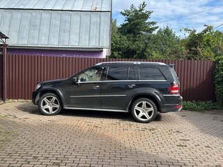 2010 Mercedes-Benz GL-Класс 500 I (X164) Рестайлинг, чёрный, 2200000 рублей, вид 4
