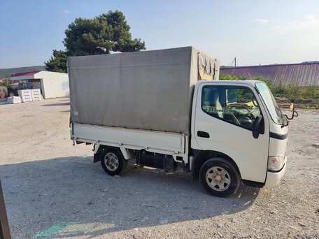 2002 Toyota Toyoace, белый, 1650000 рублей, вид 3