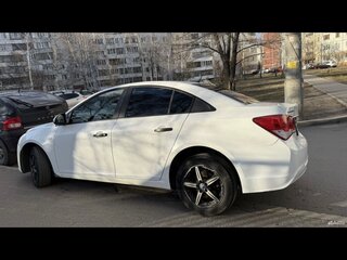 2013 Chevrolet Cruze I Рестайлинг, белый, 750000 рублей, вид 4