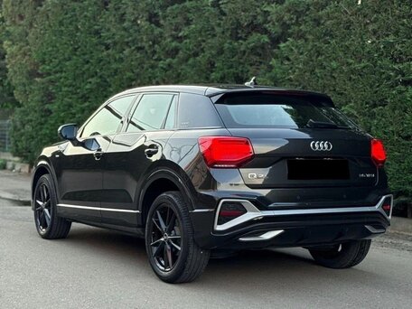 2023 Audi Q2 L 35 TFSI I Рестайлинг, серый, 1890000 рублей, вид 4