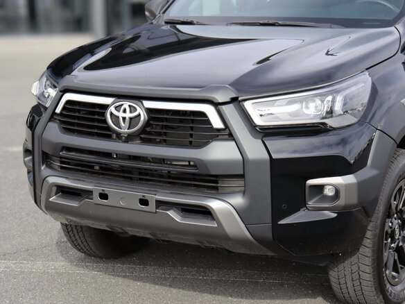 2026 Toyota Hilux VIII Рестайлинг 3, чёрный, 9000000 рублей - вид 9