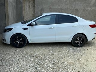 2016 Kia Rio III Рестайлинг, белый, 850000 рублей, вид 5