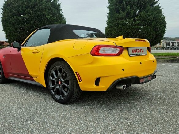 2018 Fiat 124 Spider I, чёрный, 2370000 рублей - вид 8