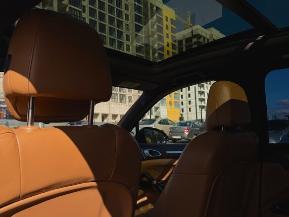 2015 Porsche Cayenne Diesel II Рестайлинг (958), синий, 4100000 рублей - вид 13