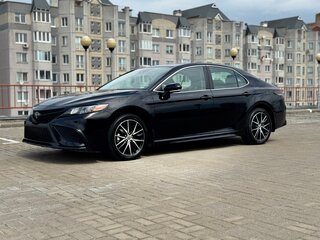 2024 Toyota Camry US Market VIII (XV70) Рестайлинг, чёрный, 3300000 рублей, вид 5