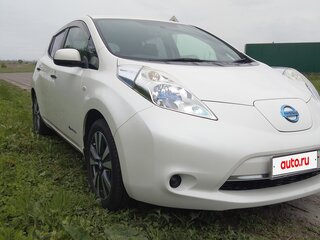 2013 Nissan Leaf I (ZE0/AZE0), белый, 1200000 рублей, вид 3