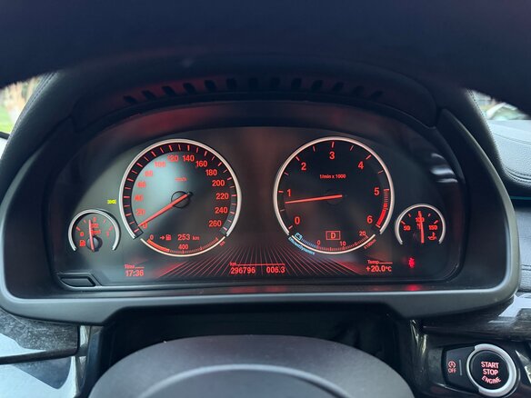 2015 BMW X6 30d II (F16), белый, 3380000 рублей - вид 33