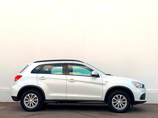 2017 Mitsubishi ASX I Рестайлинг 2, белый, 1025000 рублей, вид 3