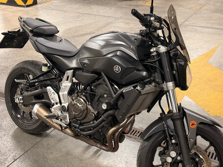 2015 Yamaha MT-07 (FZ-07), чёрный, 650000 рублей, вид 2