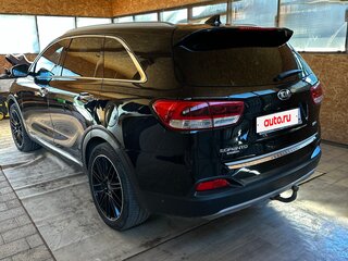 2017 Kia Sorento III Prime Рестайлинг, чёрный, 3000000 рублей, вид 4