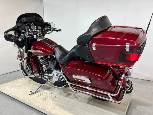 2006 Harley-Davidson Electra Glide, пурпурный, 530000 рублей - вид 8