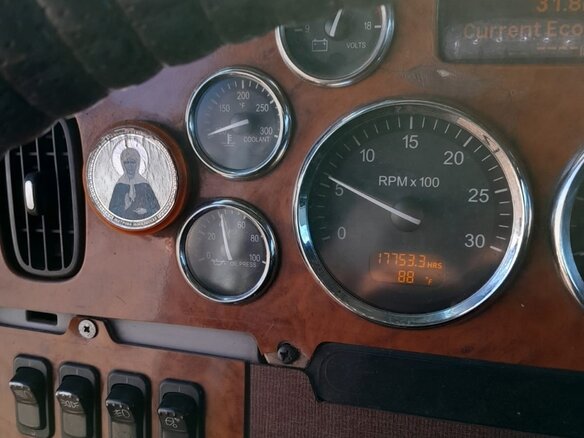 2008 Peterbilt 386, синий, 4200000 рублей - вид 12