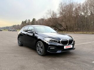 2021 BMW 1 серии 116d III (F40), чёрный, 2049000 рублей, вид 2