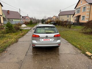 2020 Volkswagen Golf VII Рестайлинг, серебристый, 1600000 рублей, вид 3