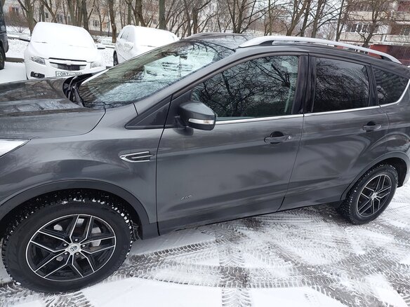 2017 Ford Kuga II Рестайлинг, серый, 2300000 рублей - вид 2