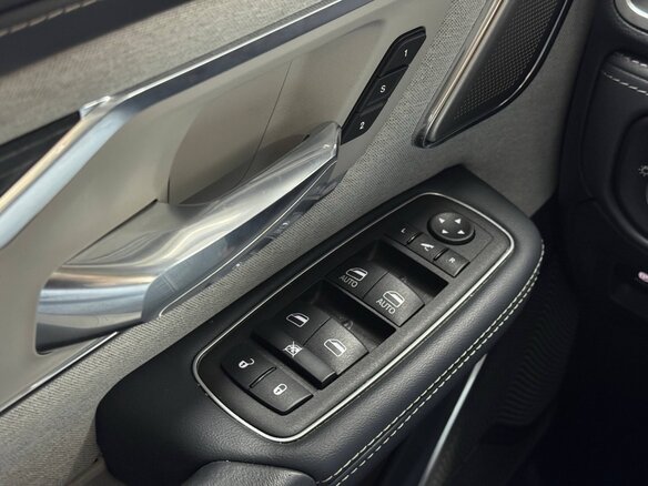 2023 Ram 1500 Crew Cab eTorque V, белый, 9990000 рублей - вид 18