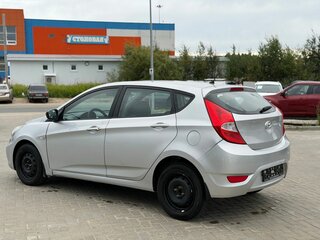 2011 Hyundai Solaris I, серебристый, 720000 рублей, вид 5