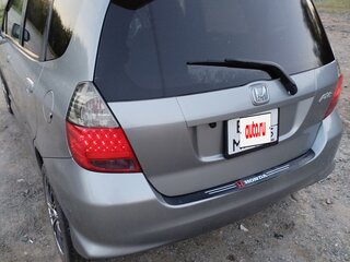 2007 Honda Fit I, серый, 470000 рублей, вид 5