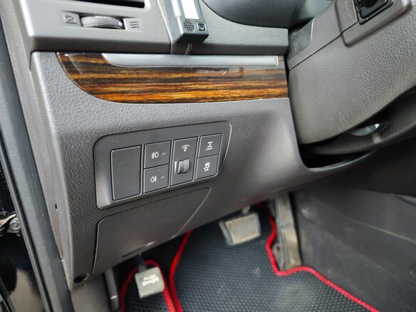 2011 Hyundai Santa Fe II Рестайлинг, чёрный, 1100000 рублей - вид 5
