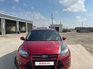 2012 Ford Focus III, красный, 645000 рублей, вид 2