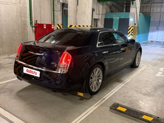 2012 Chrysler 300C II, фиолетовый, 1800000 рублей, вид 4
