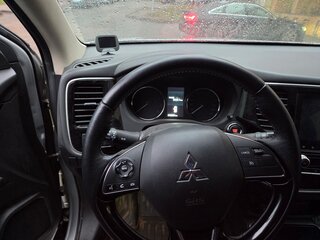 2021 Mitsubishi Outlander III Рестайлинг 3, серый, 2999000 рублей, вид 5