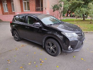 2013 Toyota RAV4 IV (XA40), чёрный, 2650000 рублей, вид 2