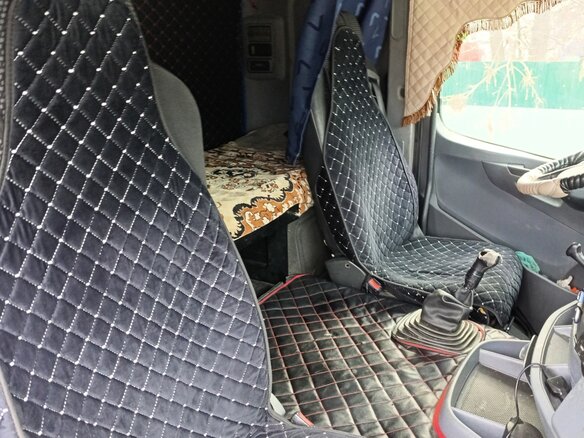 2011 Mercedes-Benz Axor, белый, 2150000 рублей - вид 2