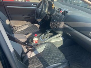 2005 Volkswagen Jetta V, чёрный, 330000 рублей, вид 5