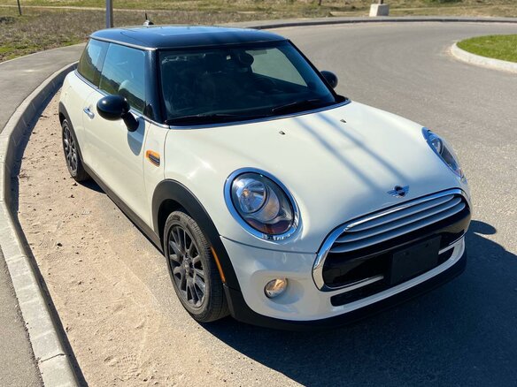 2015 Mini Hatch Cooper III (F55/F56), белый - вид 3